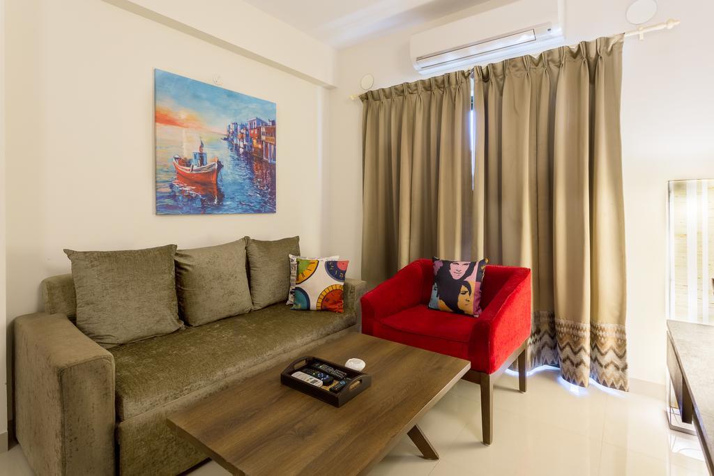 Treebo Trend Zeebo Suites Arpora Esterno foto