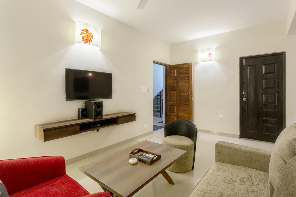Treebo Trend Zeebo Suites Arpora Esterno foto