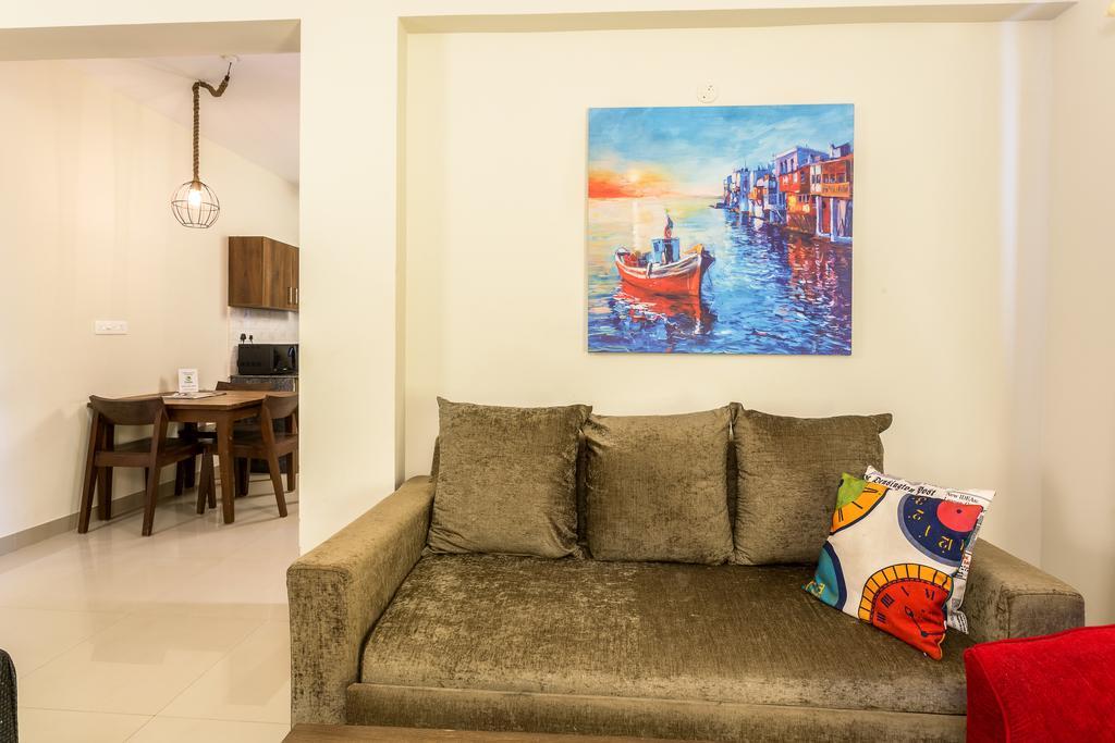 Treebo Trend Zeebo Suites Arpora Esterno foto