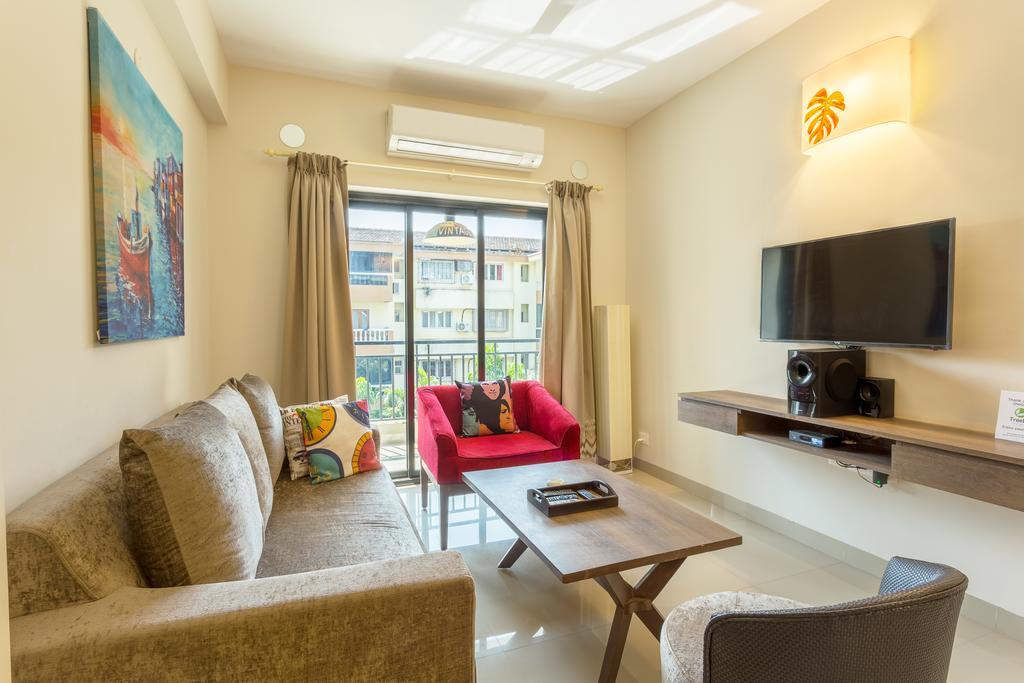 Treebo Trend Zeebo Suites Arpora Esterno foto