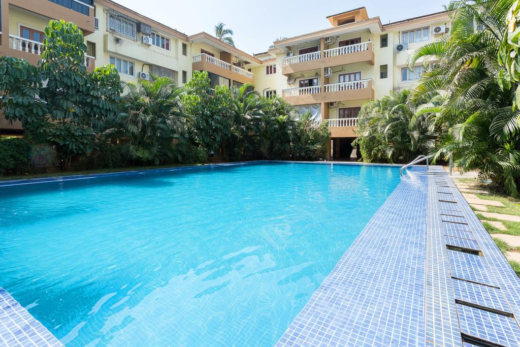 Treebo Trend Zeebo Suites Arpora Esterno foto