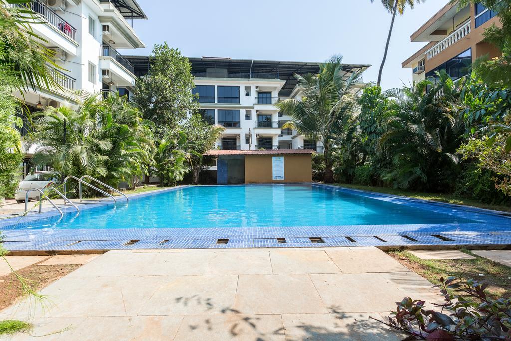 Treebo Trend Zeebo Suites Arpora Esterno foto